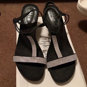 Style & Co bought them like this at Macys looks like they were tried on